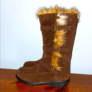 NWT Lamo Tracker Boots
